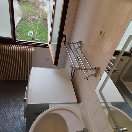 Hostel Tony House