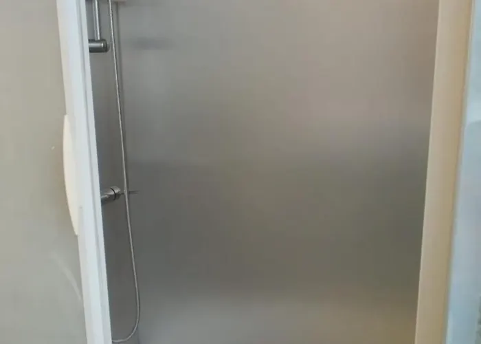 Tony House Hostel Bondy